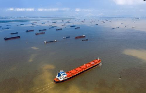 怕什么來什么！美線貨運價格忽然暴漲近十%！1月1日起船公司上漲附加費！