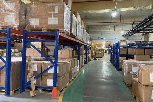 美國(guó)亞馬遜多倉(cāng)庫(kù)發(fā)生爆倉(cāng)！貨物或被延誤